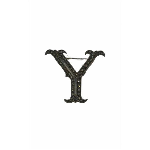 NEW SONYA'S y brooche in silver